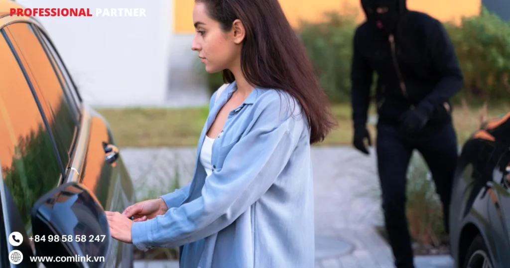 Cảnh báo cho chủ xe thời gian thực