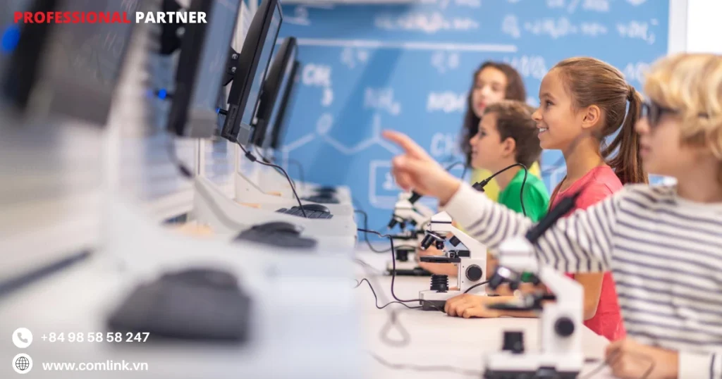 Ứng dụng đánh giá và phản hồi